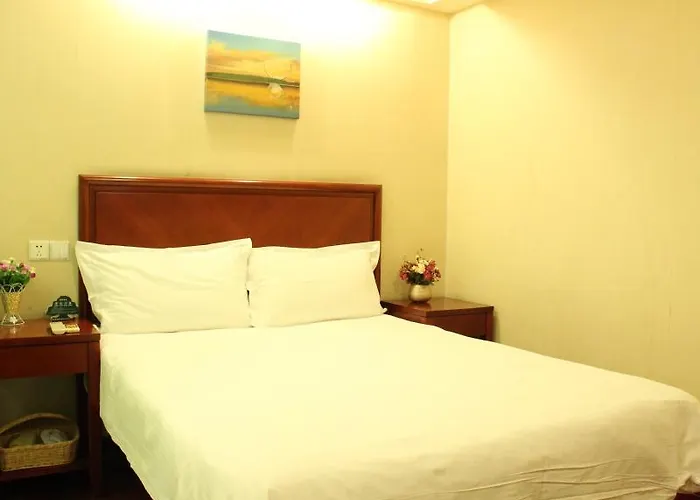 Greentree Inn Shanghai Gucun Park Express Hotel